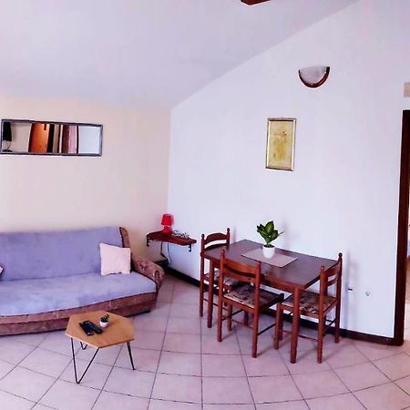Apartmani Drazi Plimica Vodice Exterior photo