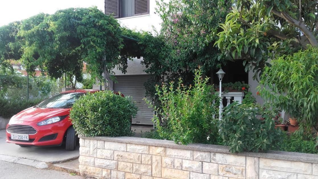 Apartmani Drazi Plimica Vodice Exterior photo